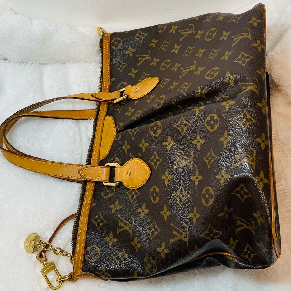 Louis Vuitton Authentic PM Monogram Canvas Tote Palermo - Picture 13 of 15